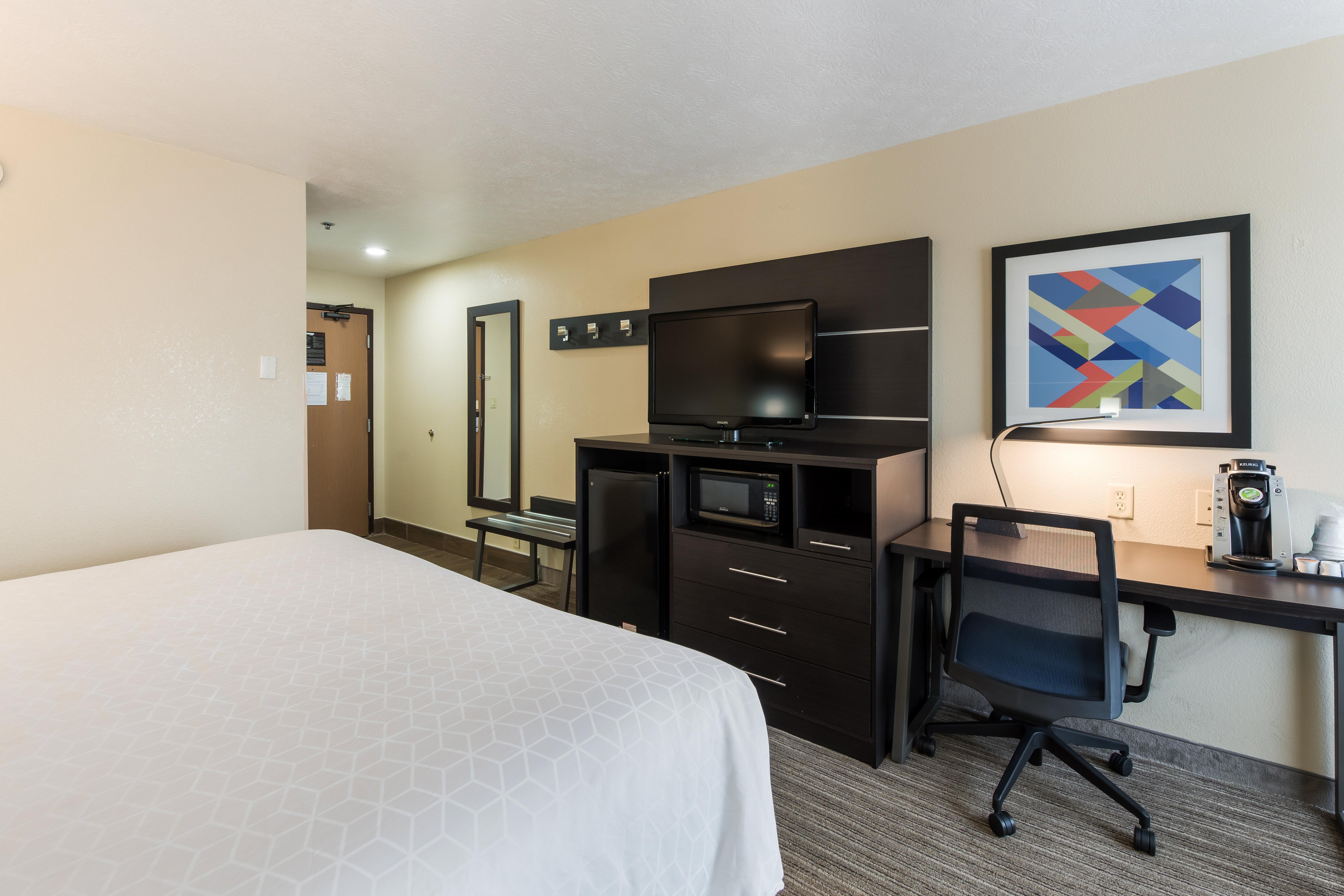 Holiday Inn Express London-I-70 By Ihg Екстериор снимка