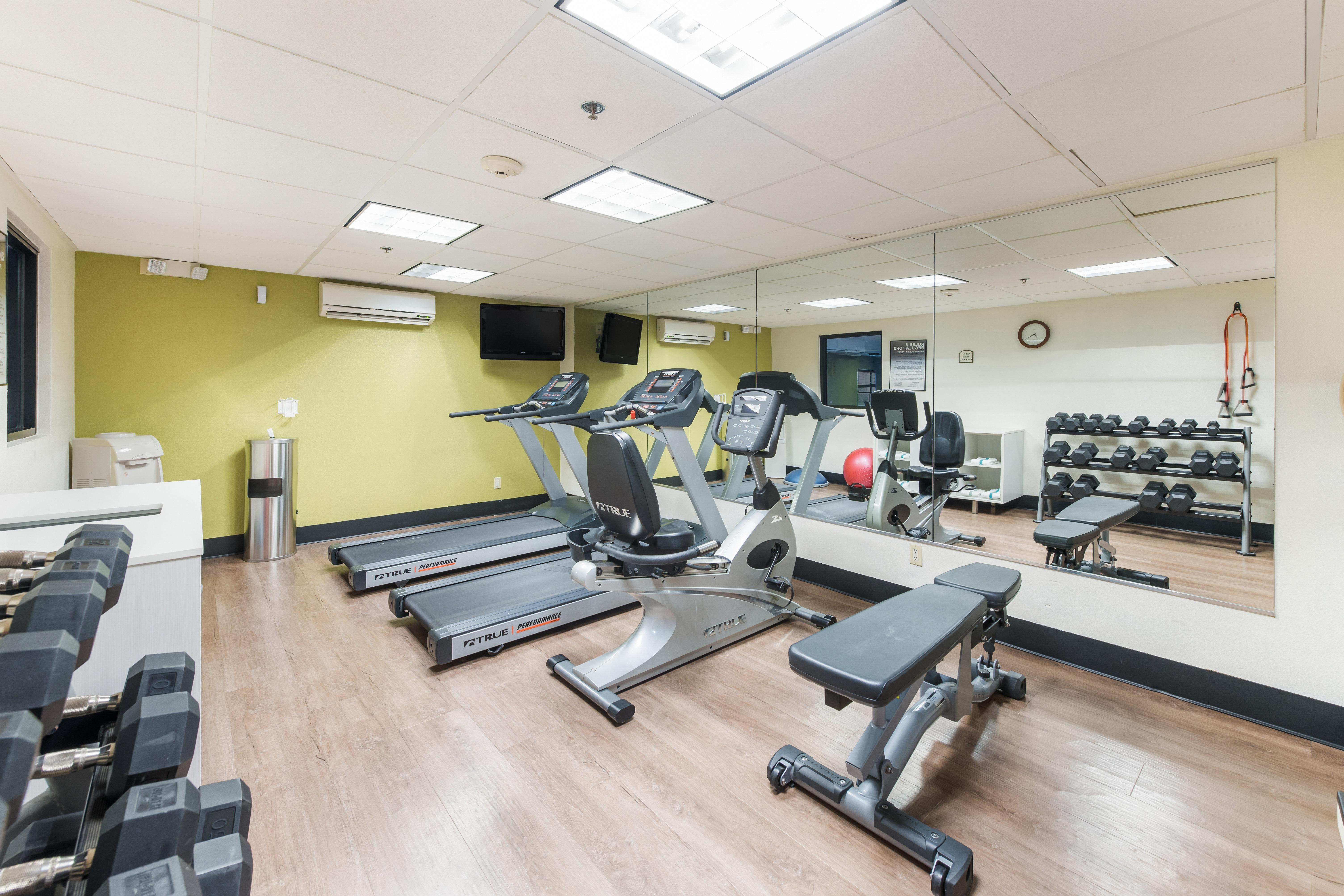 Holiday Inn Express London-I-70 By Ihg Екстериор снимка
