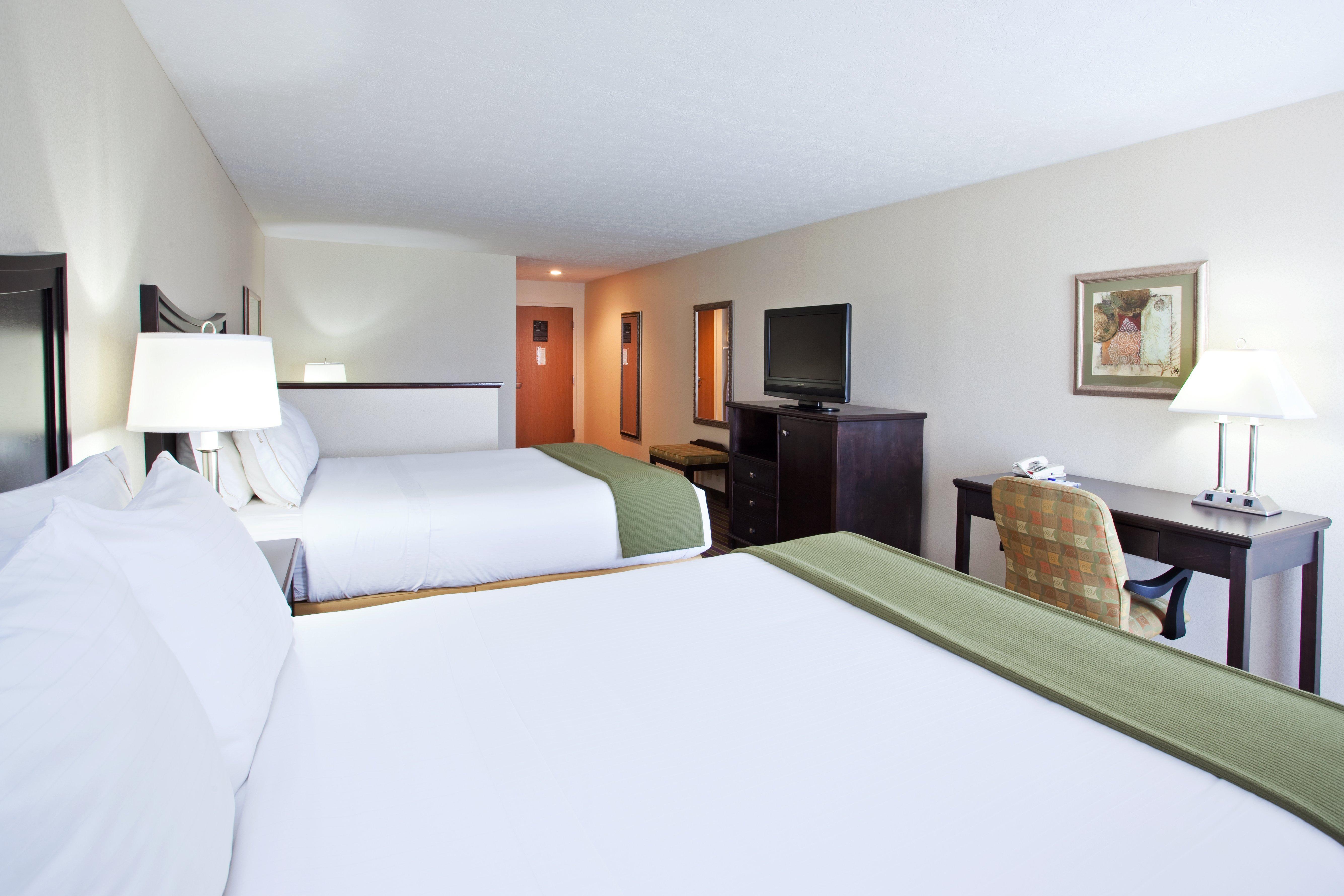 Holiday Inn Express London-I-70 By Ihg Екстериор снимка