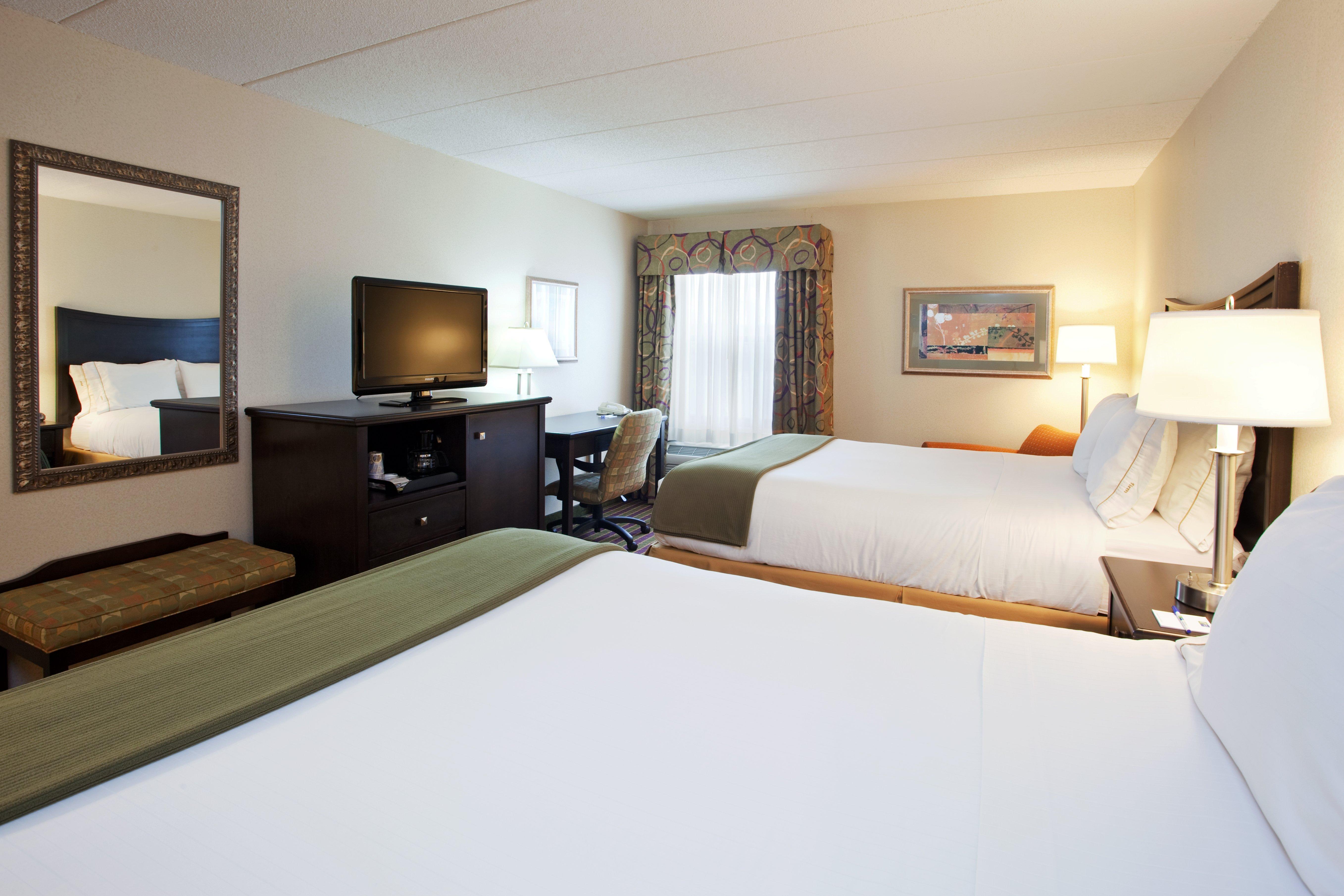 Holiday Inn Express London-I-70 By Ihg Екстериор снимка